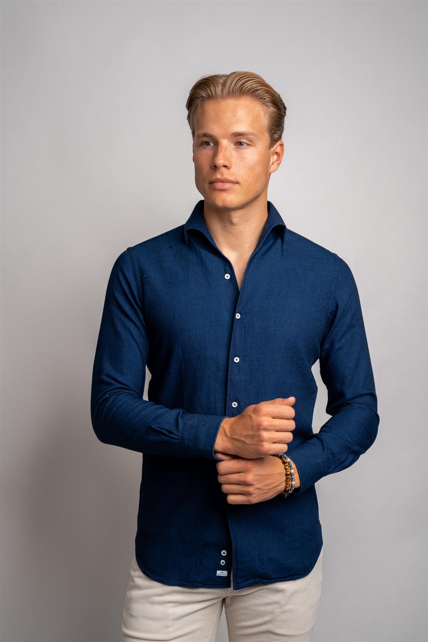 Spread Collar - Navy Flanell