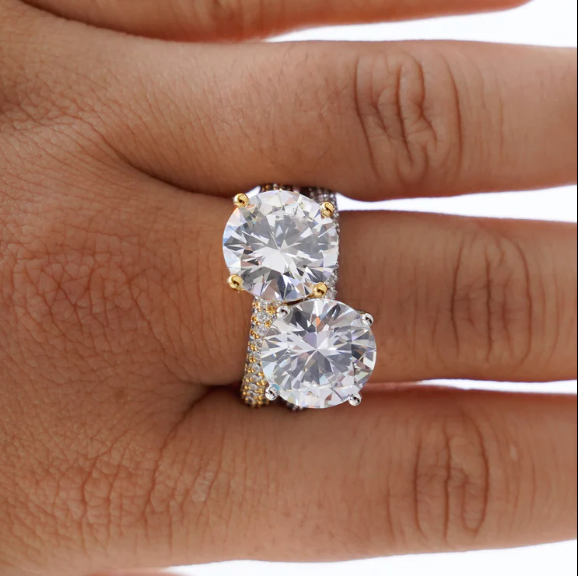 Mega Circle Ring White Gold