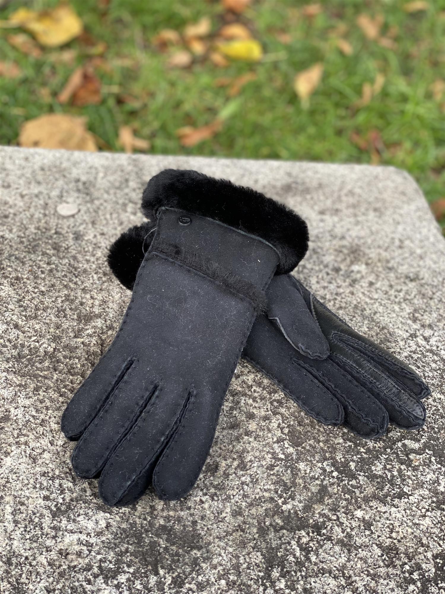 Ugg Handschuhe Ugg Seamed Tech Glove Black Vintage UGG Seamed Sheepskin  Leather Black Tech Gloves