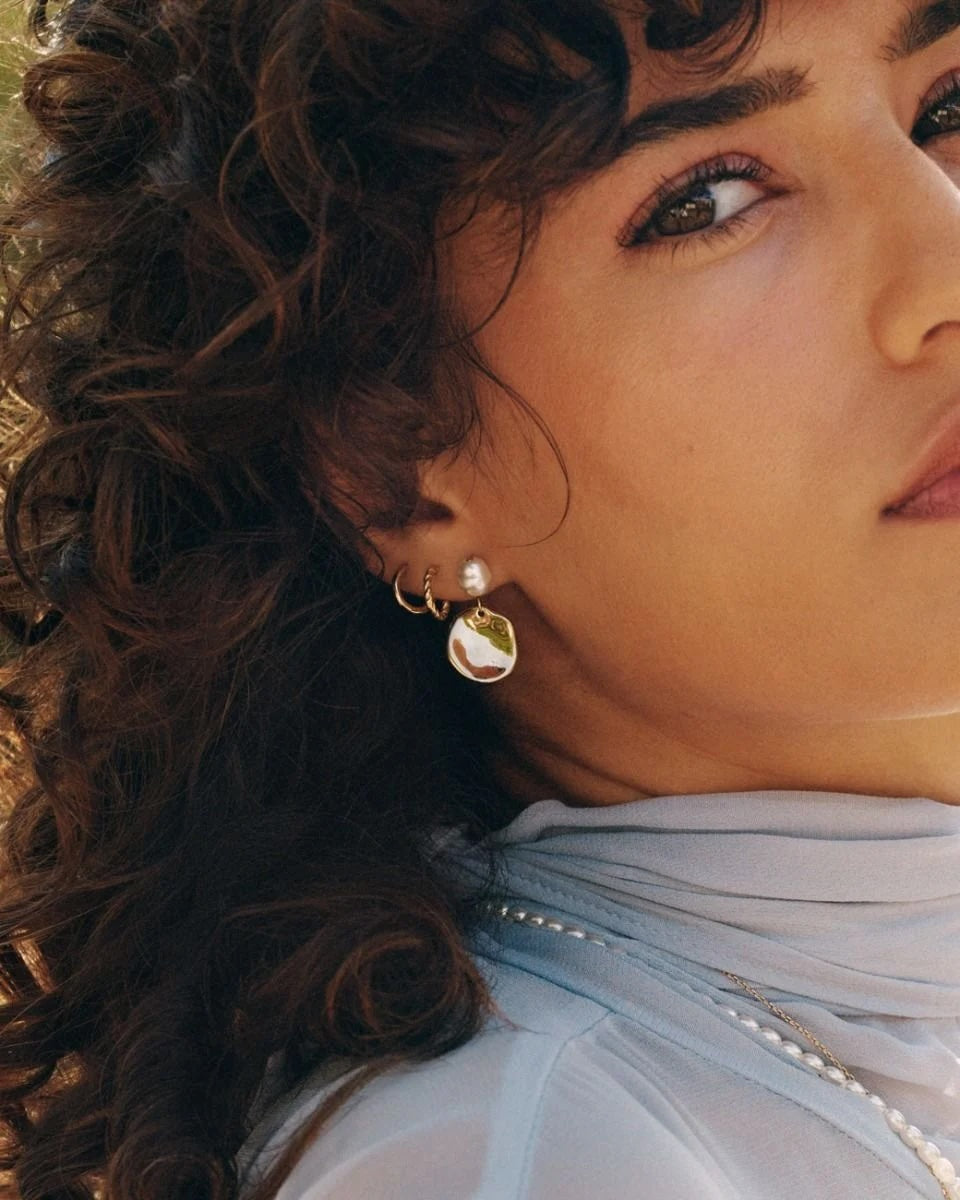 Pearl Signet Earrings Gold