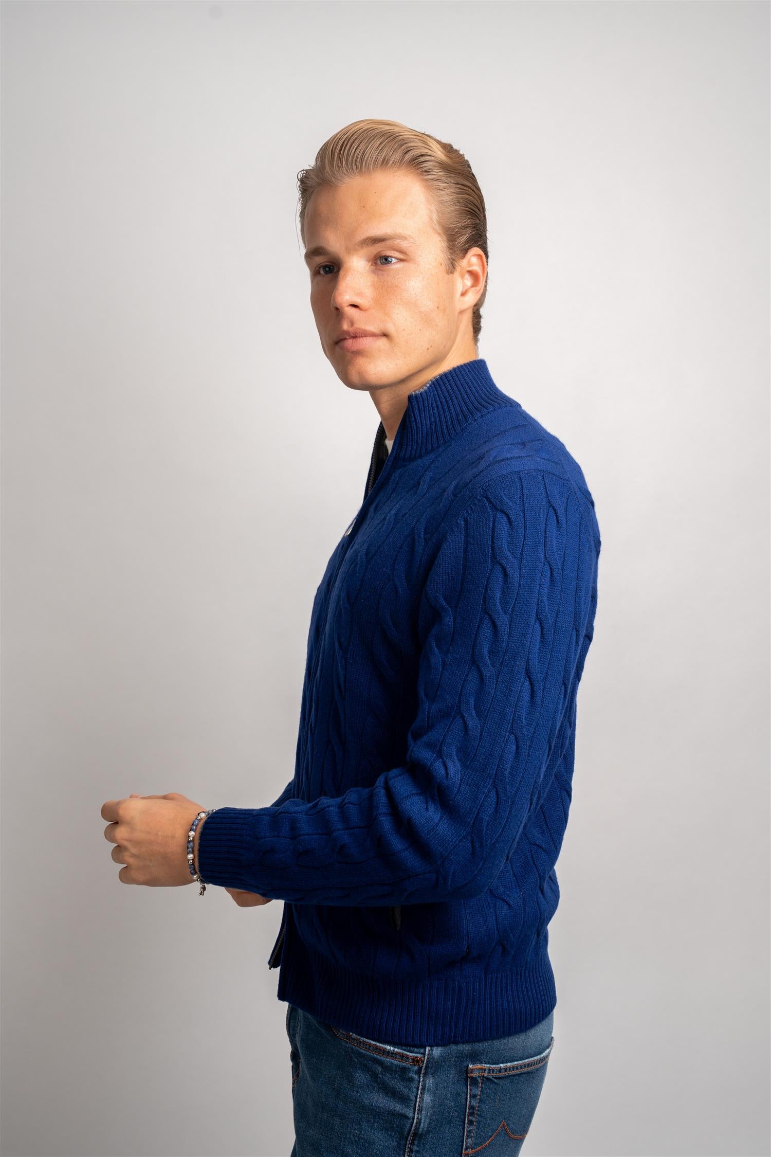 Cable Knitted Cashmere - Navy