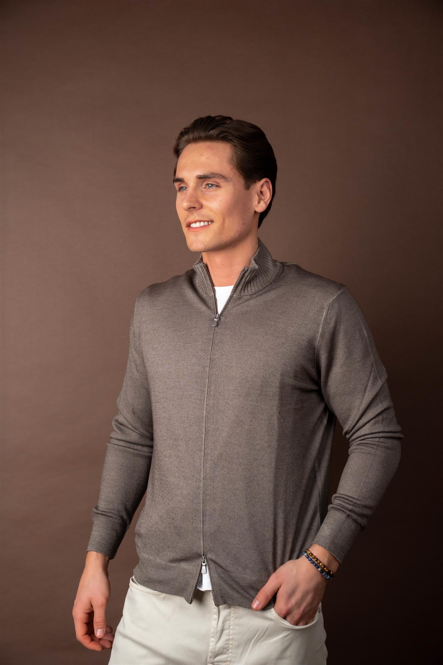 Full Zip - Brown