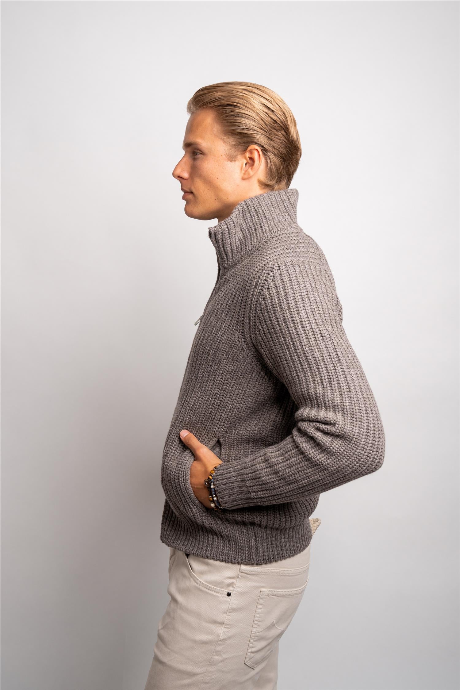 Heavy Knitted Zip - Taupe