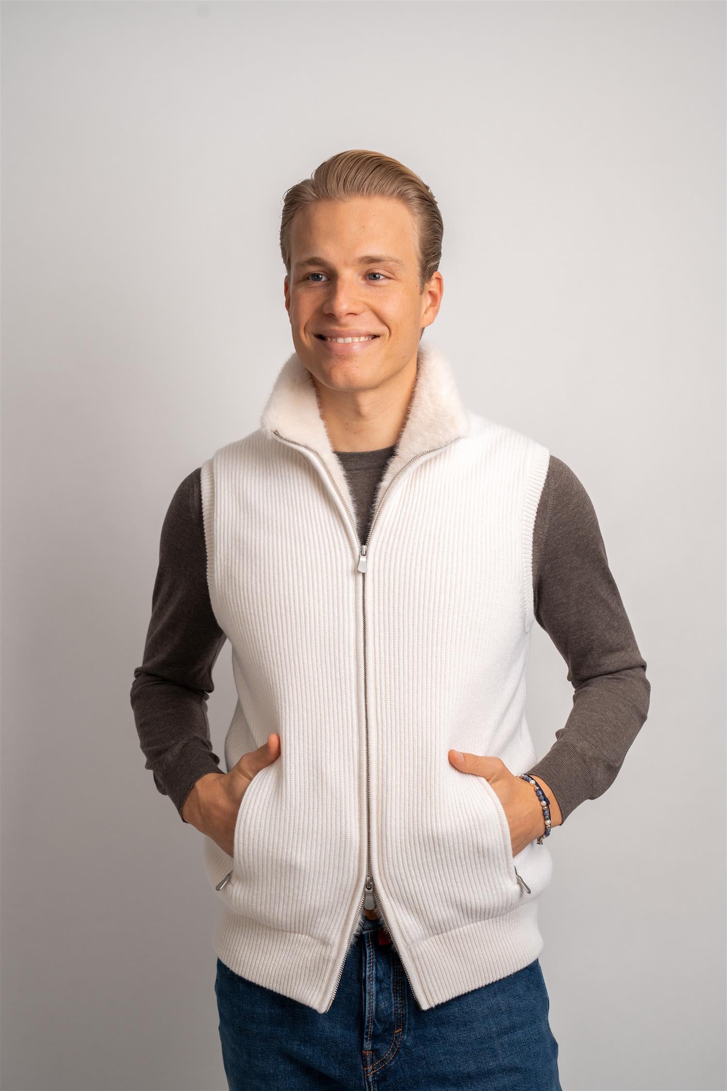 Cashmere Vest - White