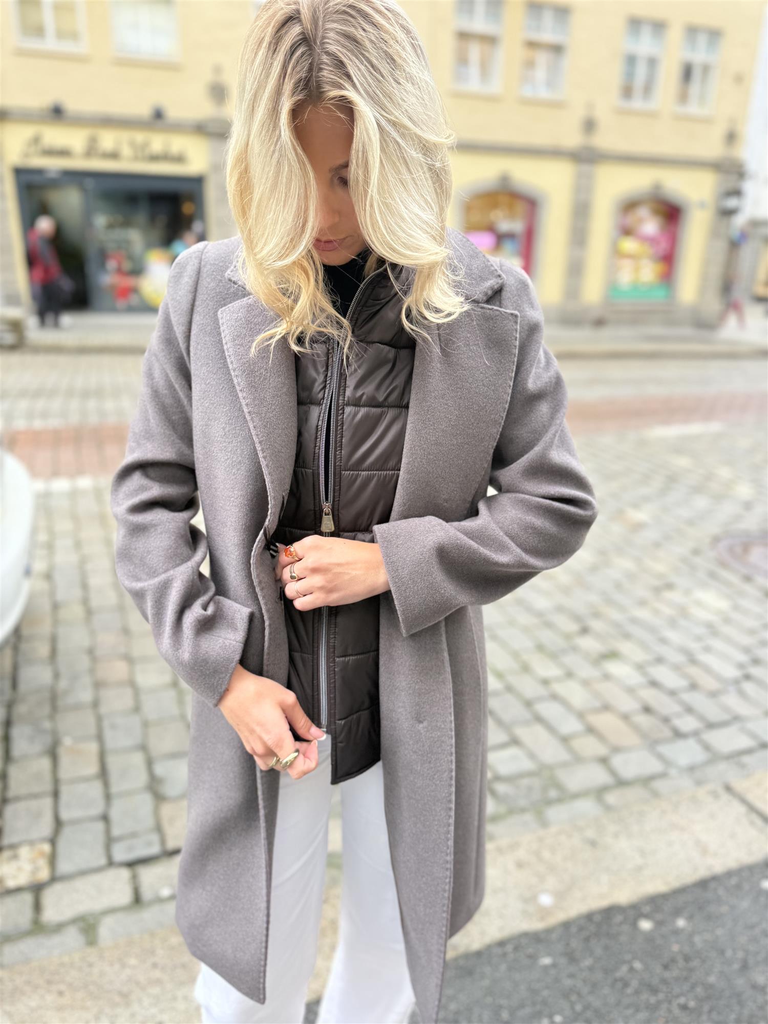 Coat Wool Detachable Nylon Bib