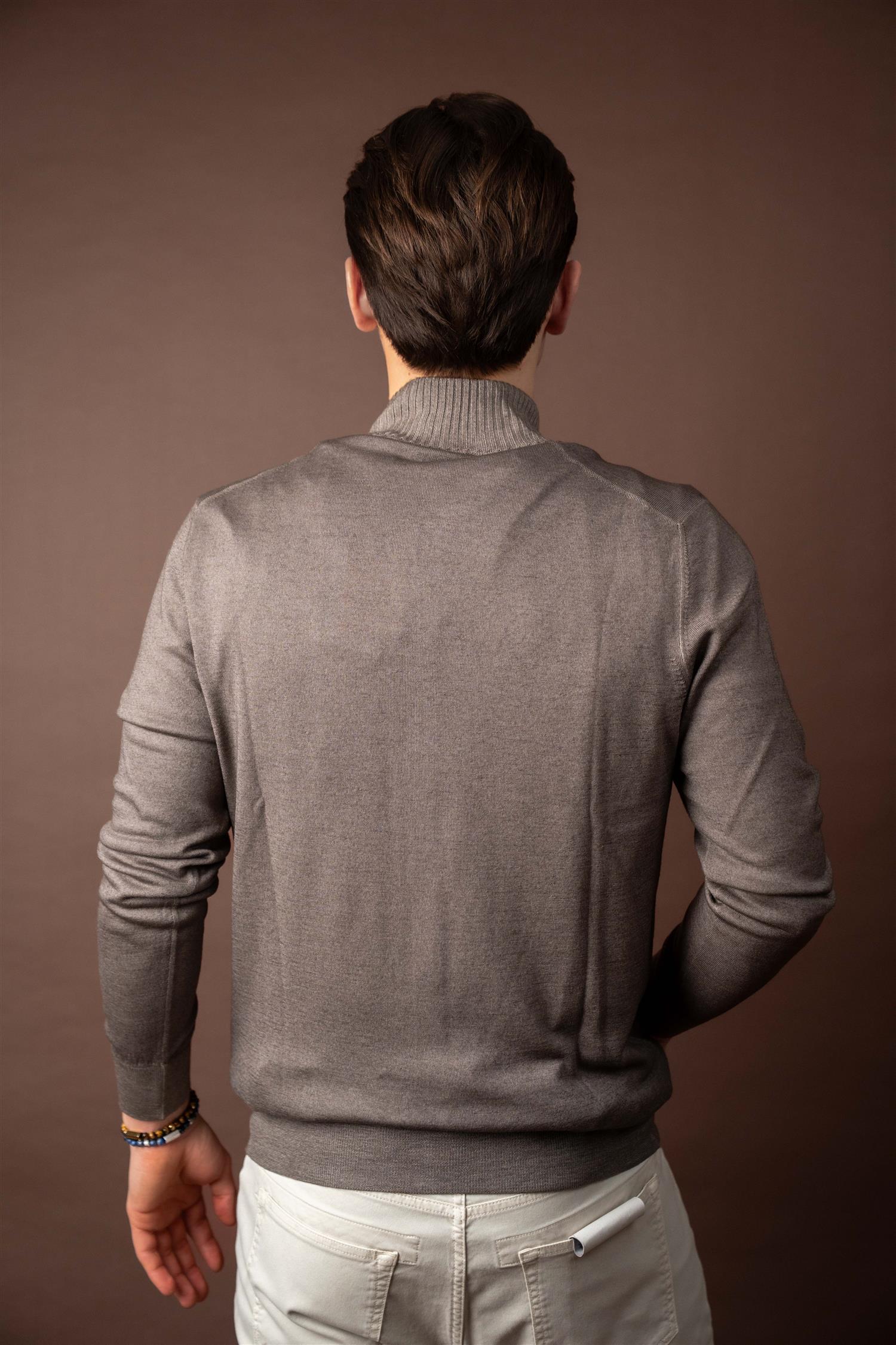 Full Zip - Brown