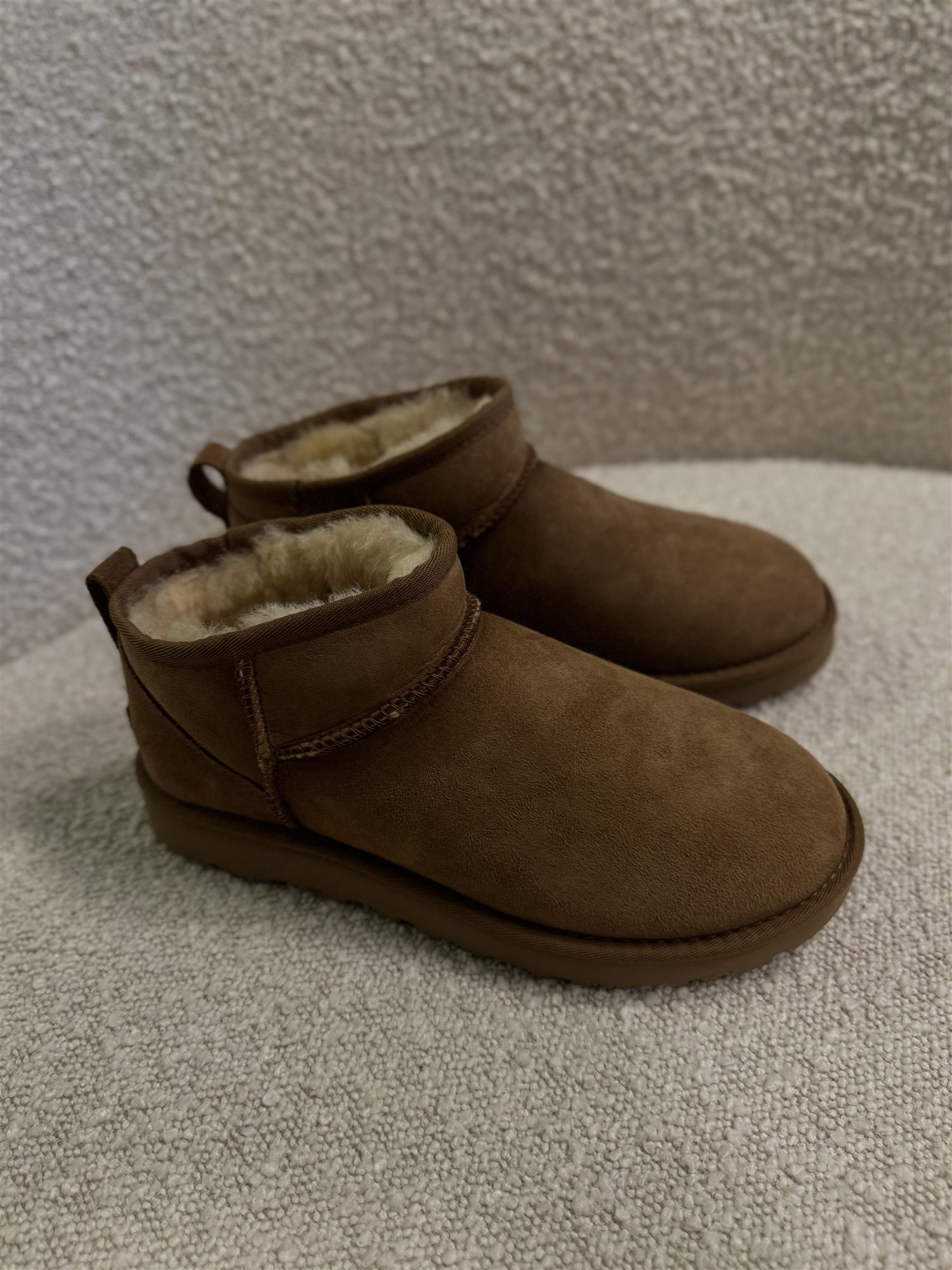 W Classic Ultra Mini Chestnut