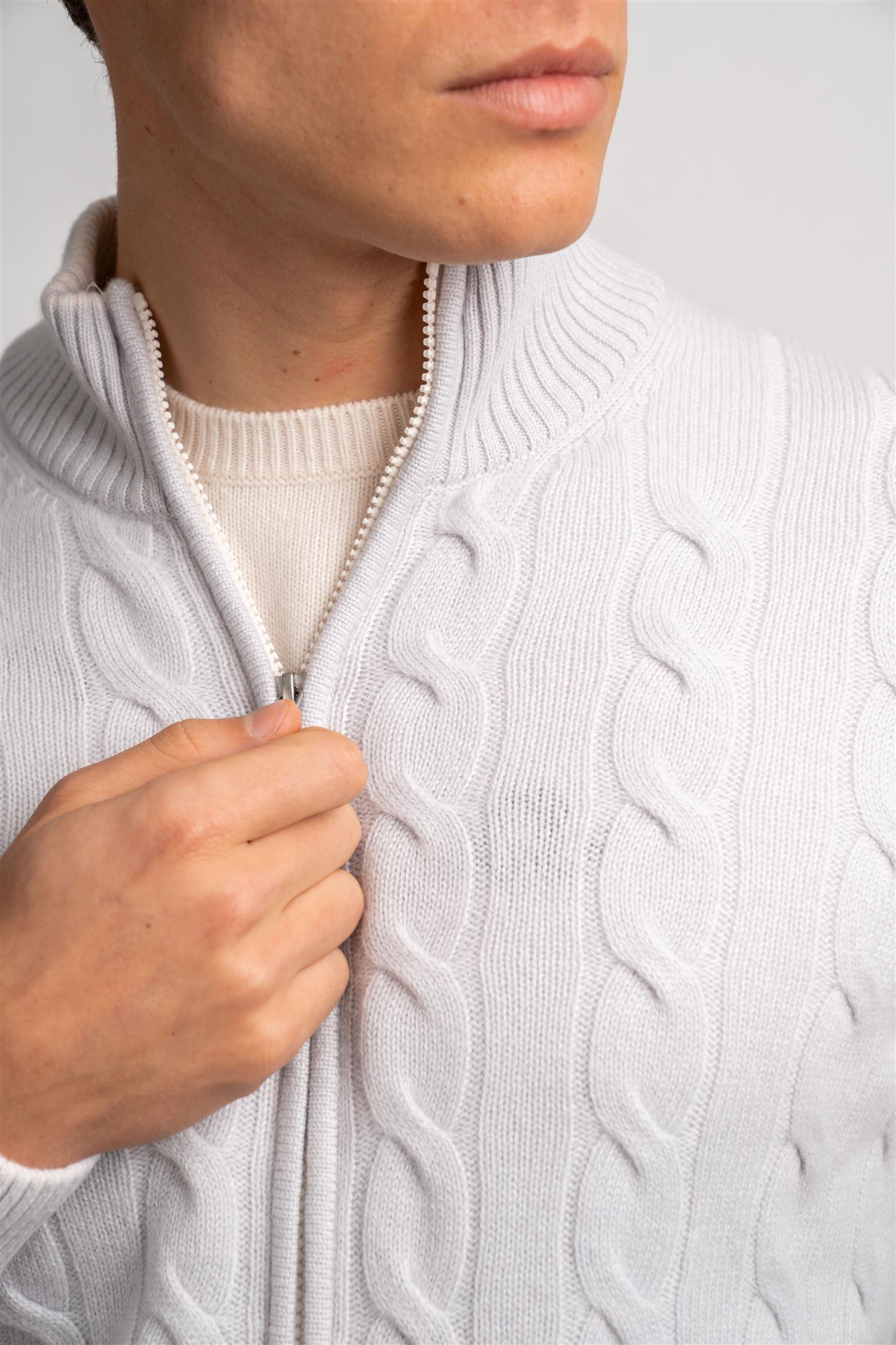 Cable Knitted Cashmere - Grey