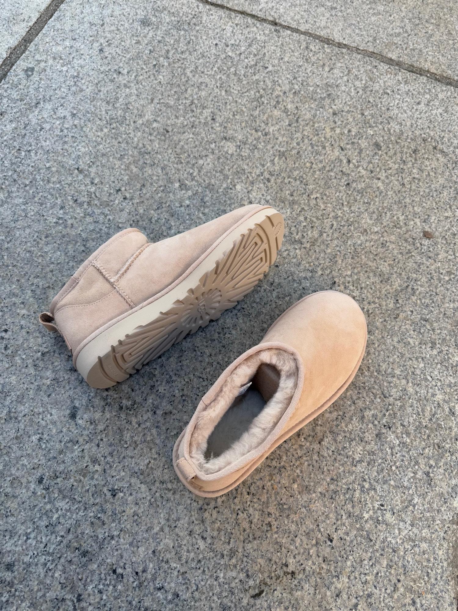 W Classic Ultra Mini Sand