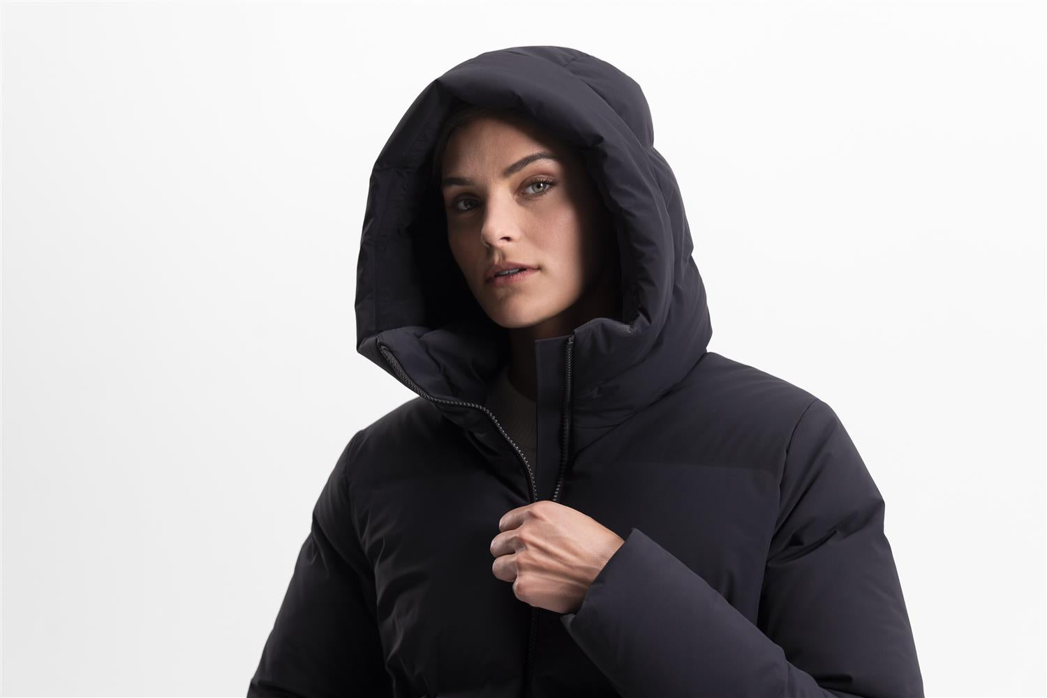 W Halo Down Jacket Black