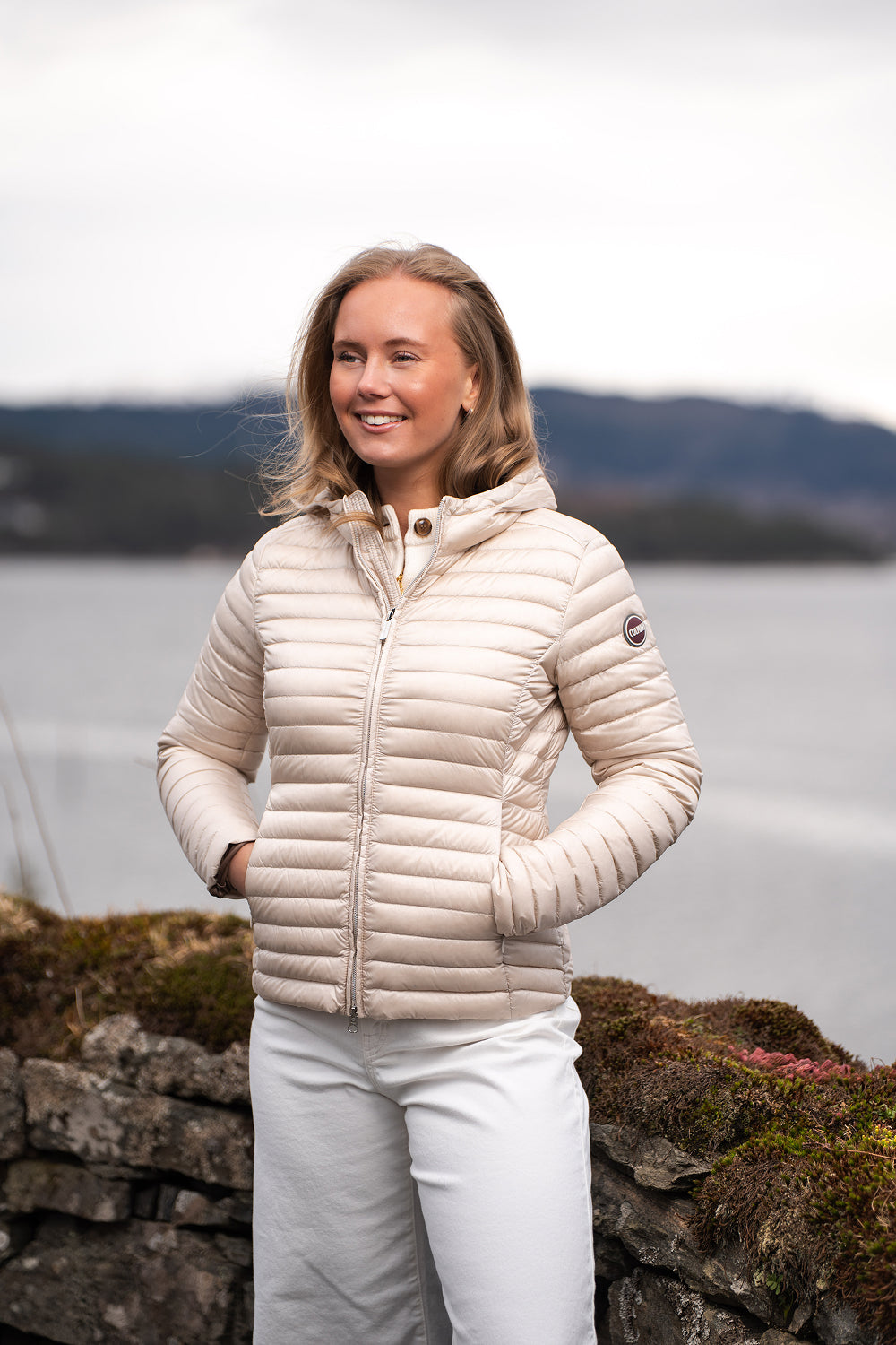 Quilted jacket with hood Porcelain