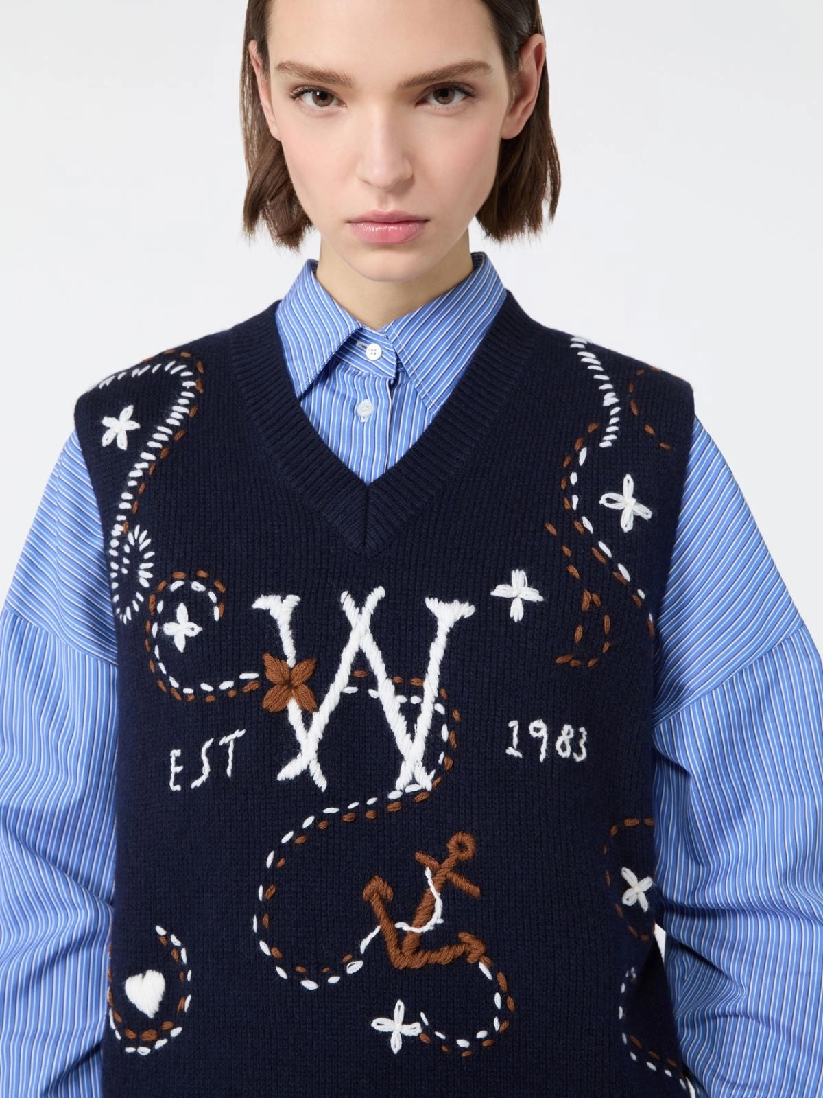 Wool Gilet with Embroidery – Ultramarine