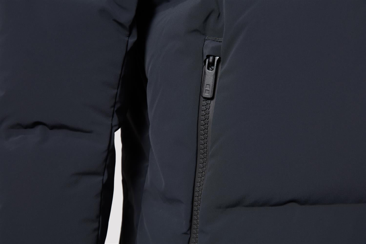 Tycoon Coat 24 - Black