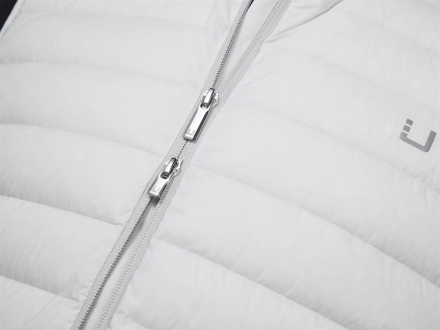 Supersonic Vest - Chalk