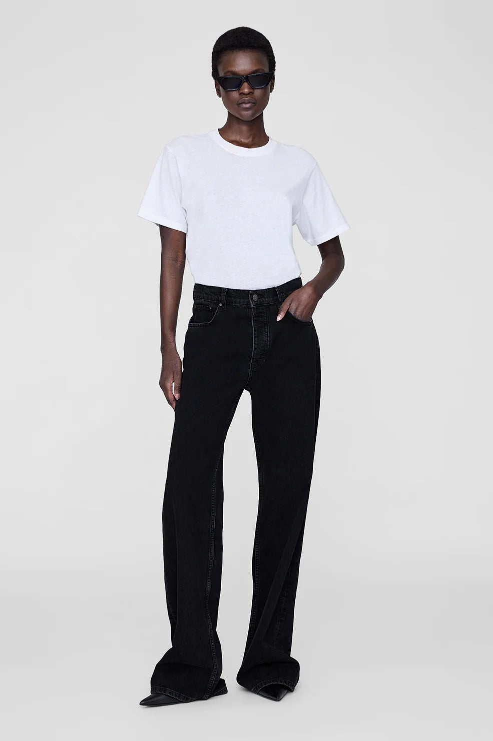 Hugh Jean - Vintage Black