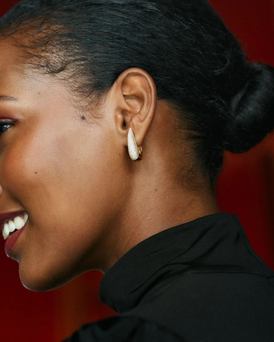 Crest Pave Hoops L Gold