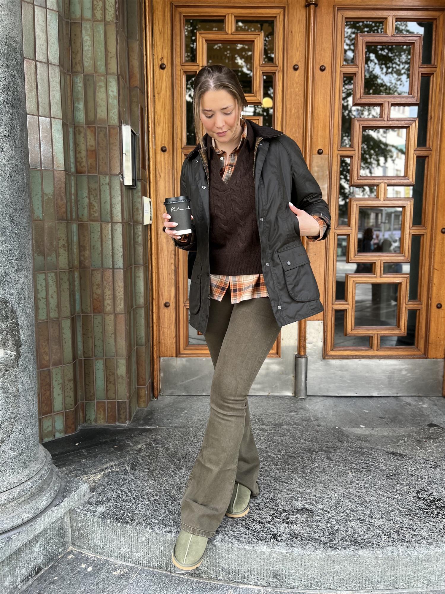 Beadnell Wax Jacket Olive