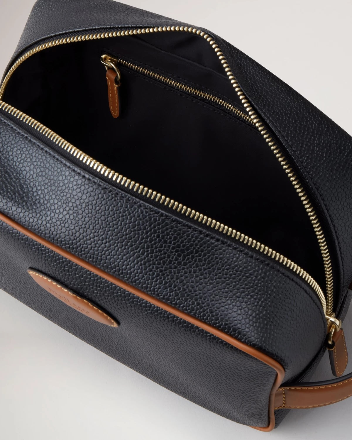 Heritage Wash Case Black & Cognac