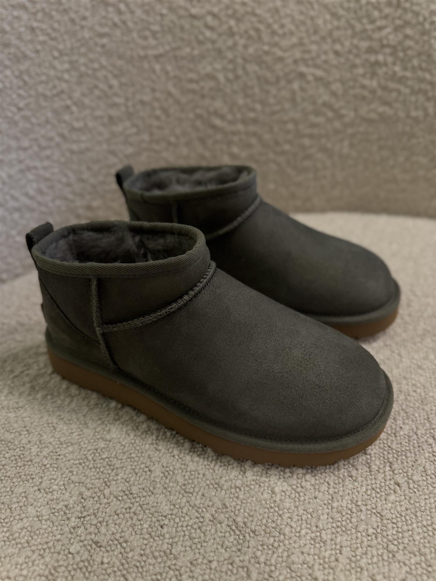 W Classic Ultra Mini Moss Green