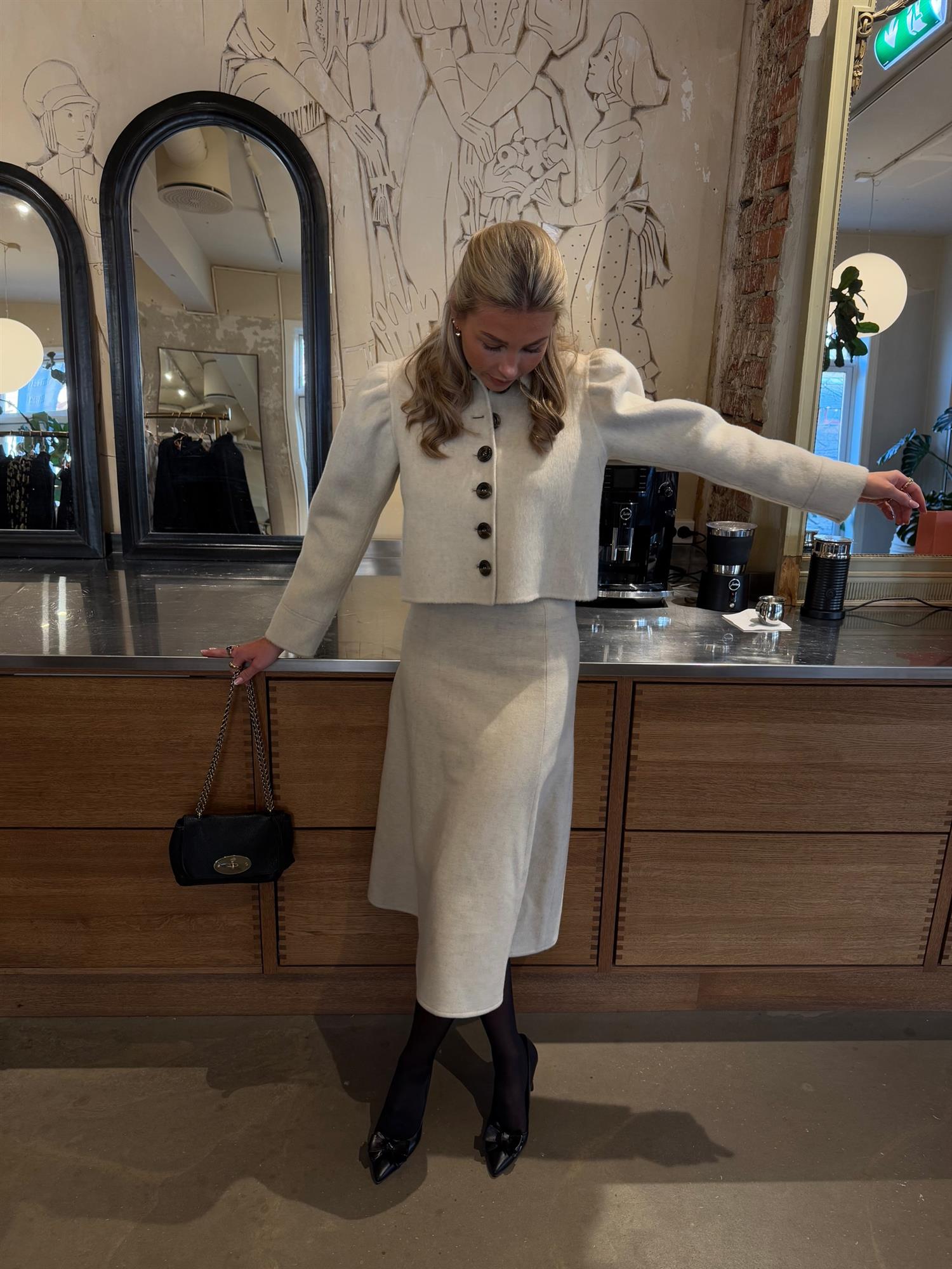 Tailored Cropped Jacket