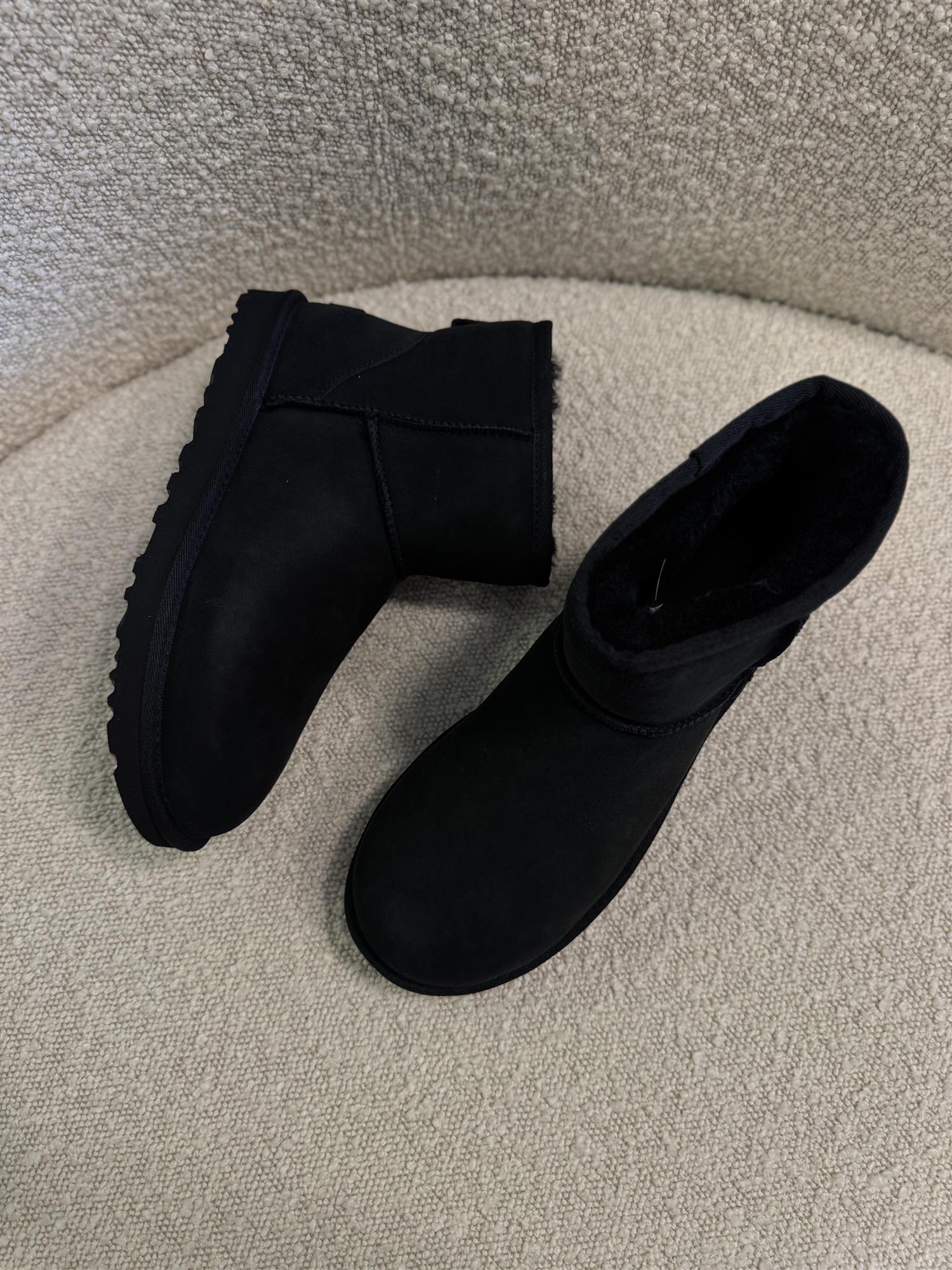 W Classic Mini Black