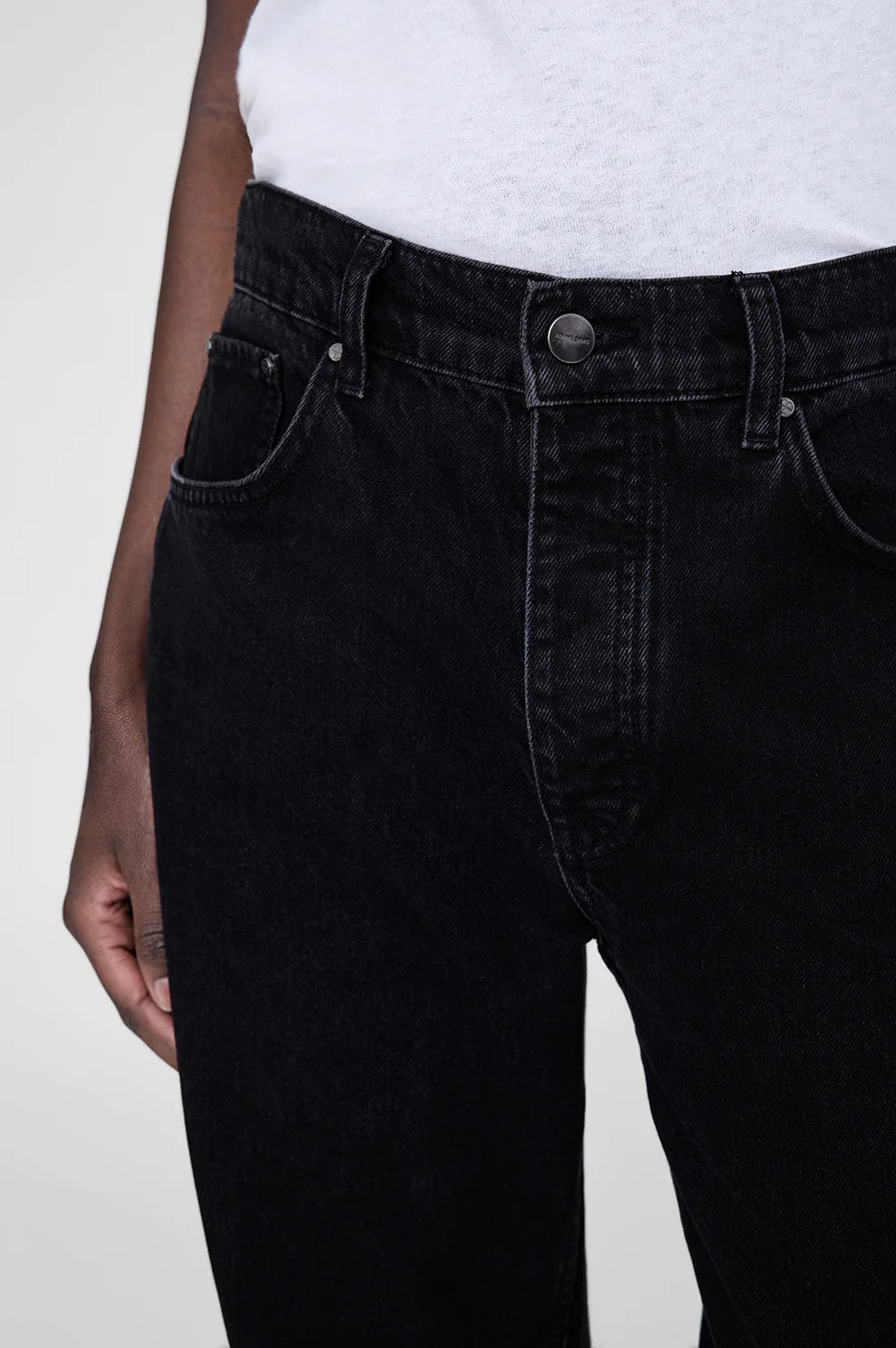 Hugh Jean - Vintage Black