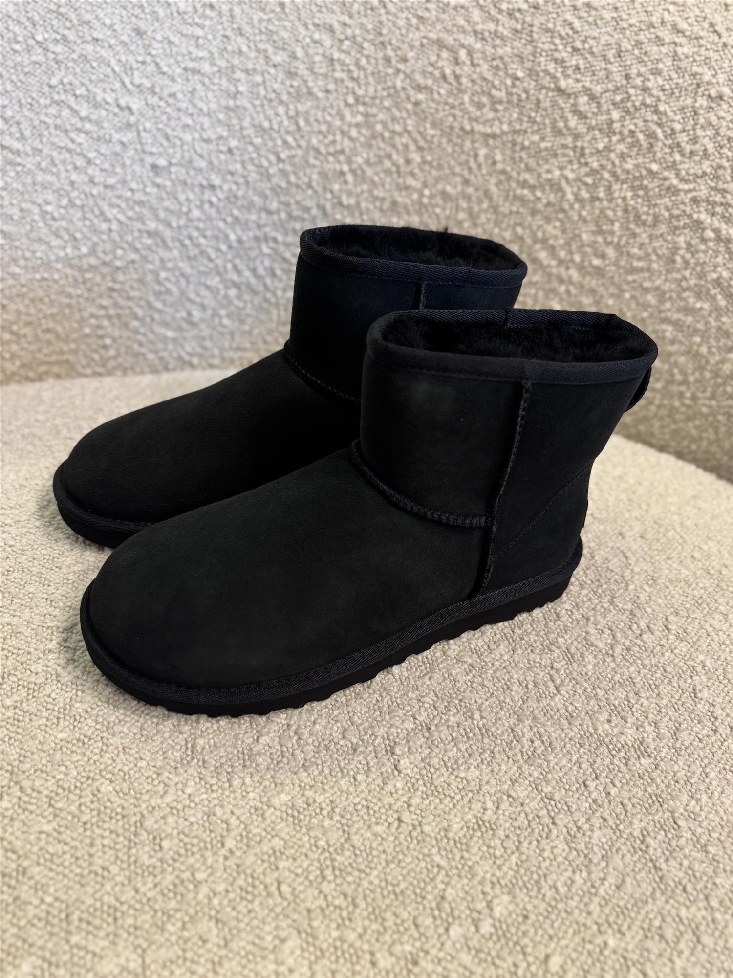 W Classic Mini Black