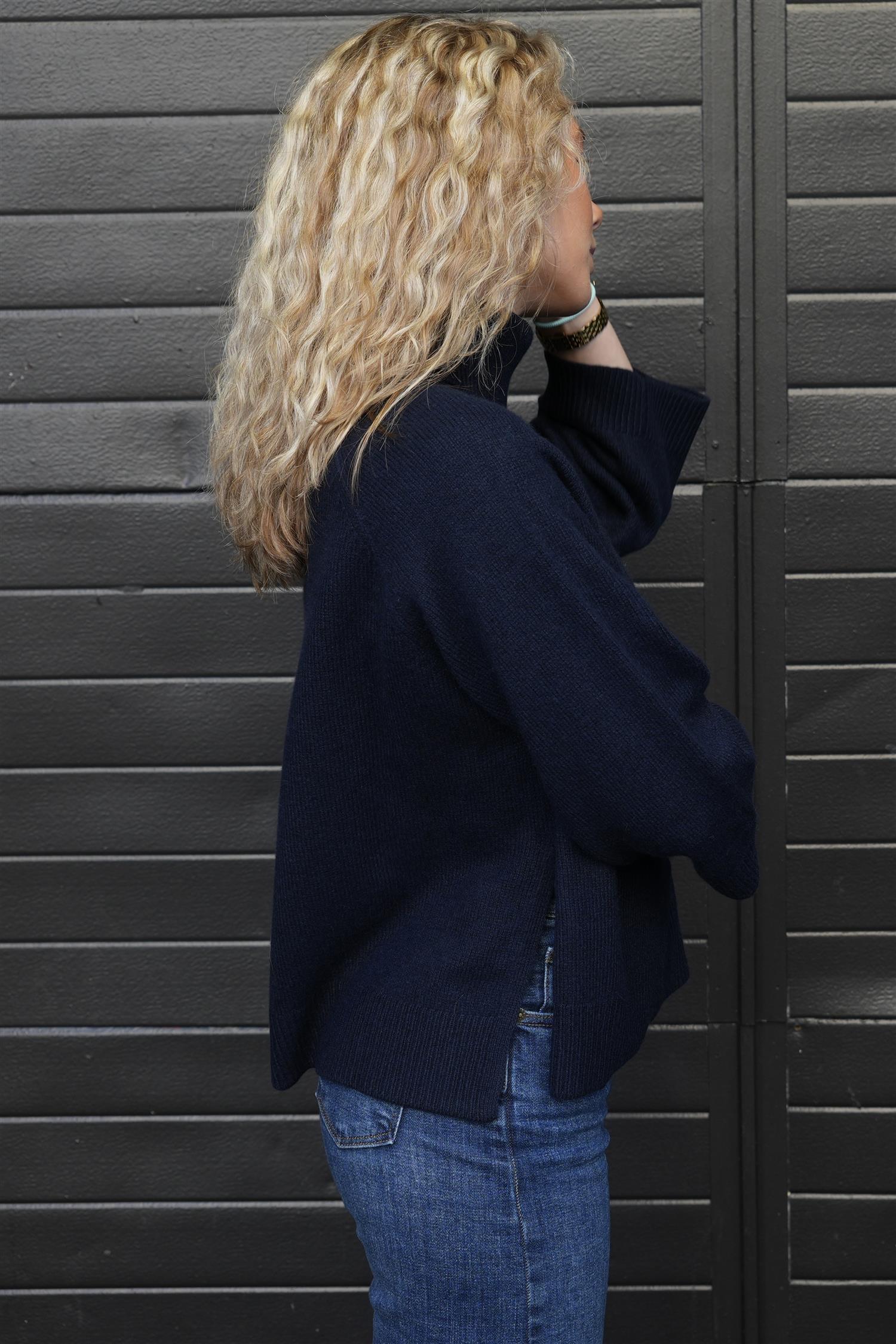 Cashmere Turtle Neck Navy