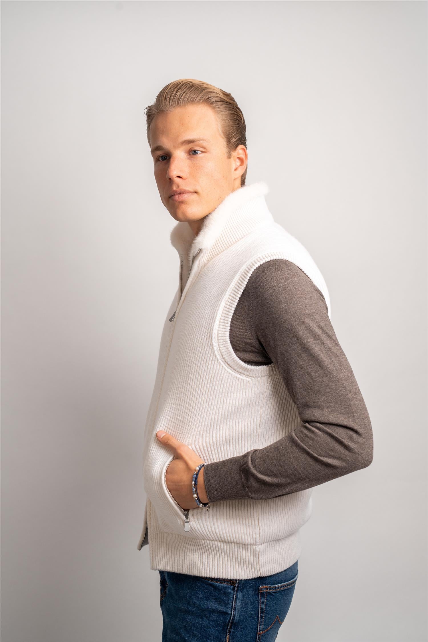 Cashmere Vest - White