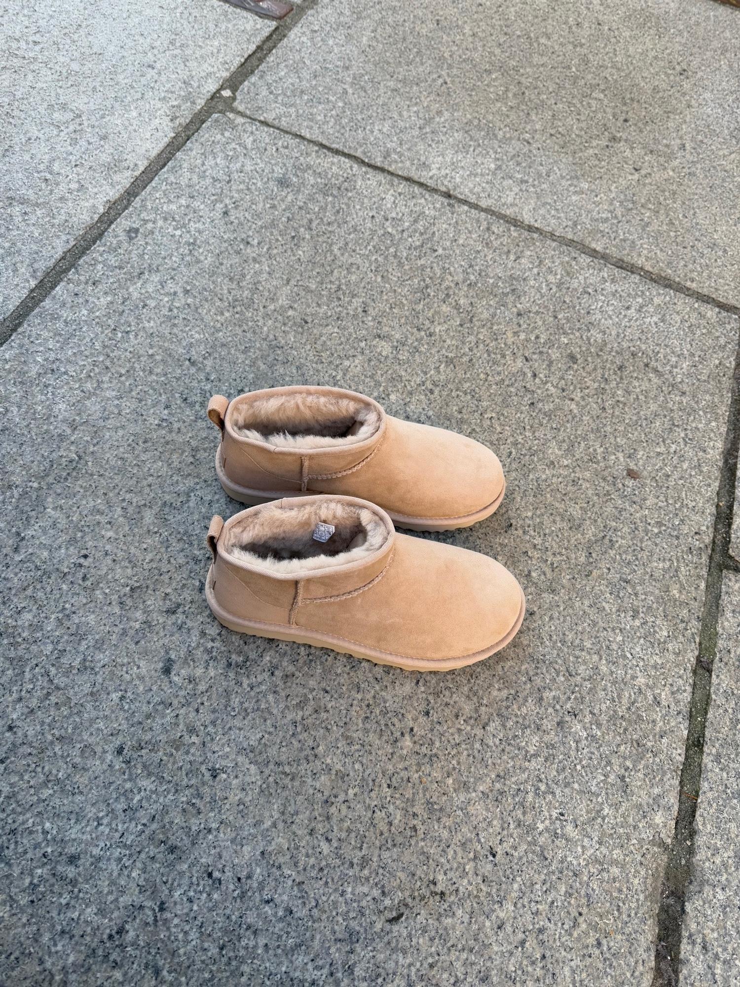 W Classic Ultra Mini Sand