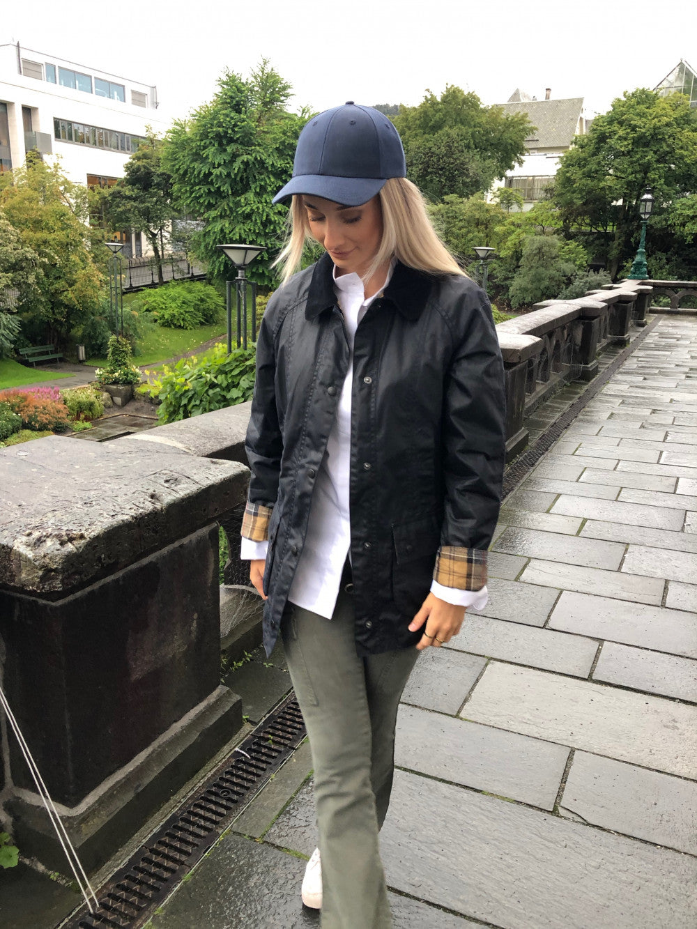 Beadnell Wax Jacket Navy