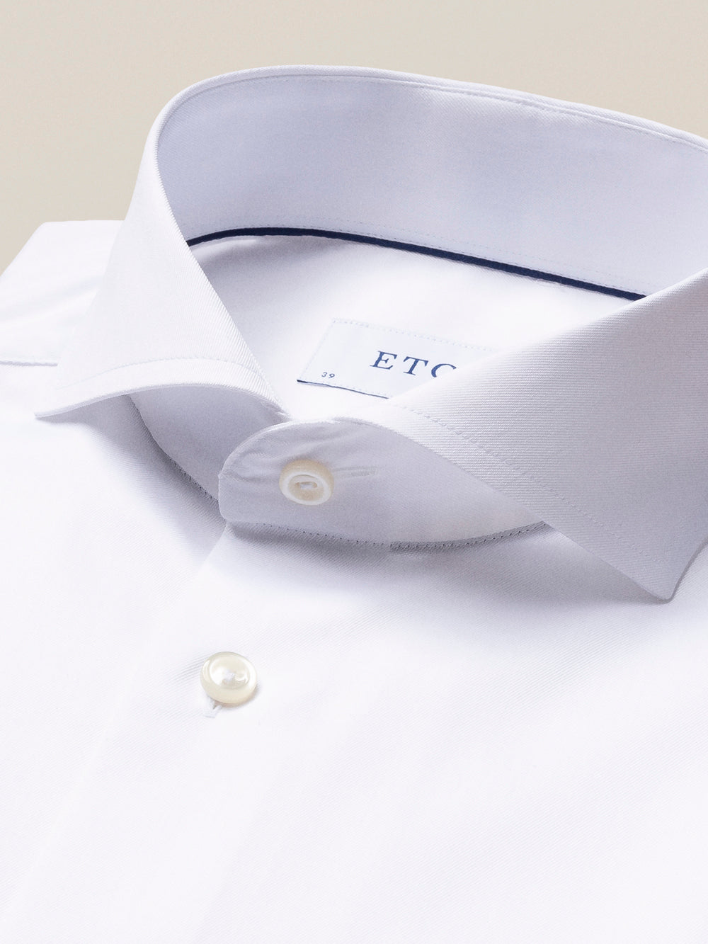 Super Slim White Signature Twill Shirt - Extreme Cut Away Single