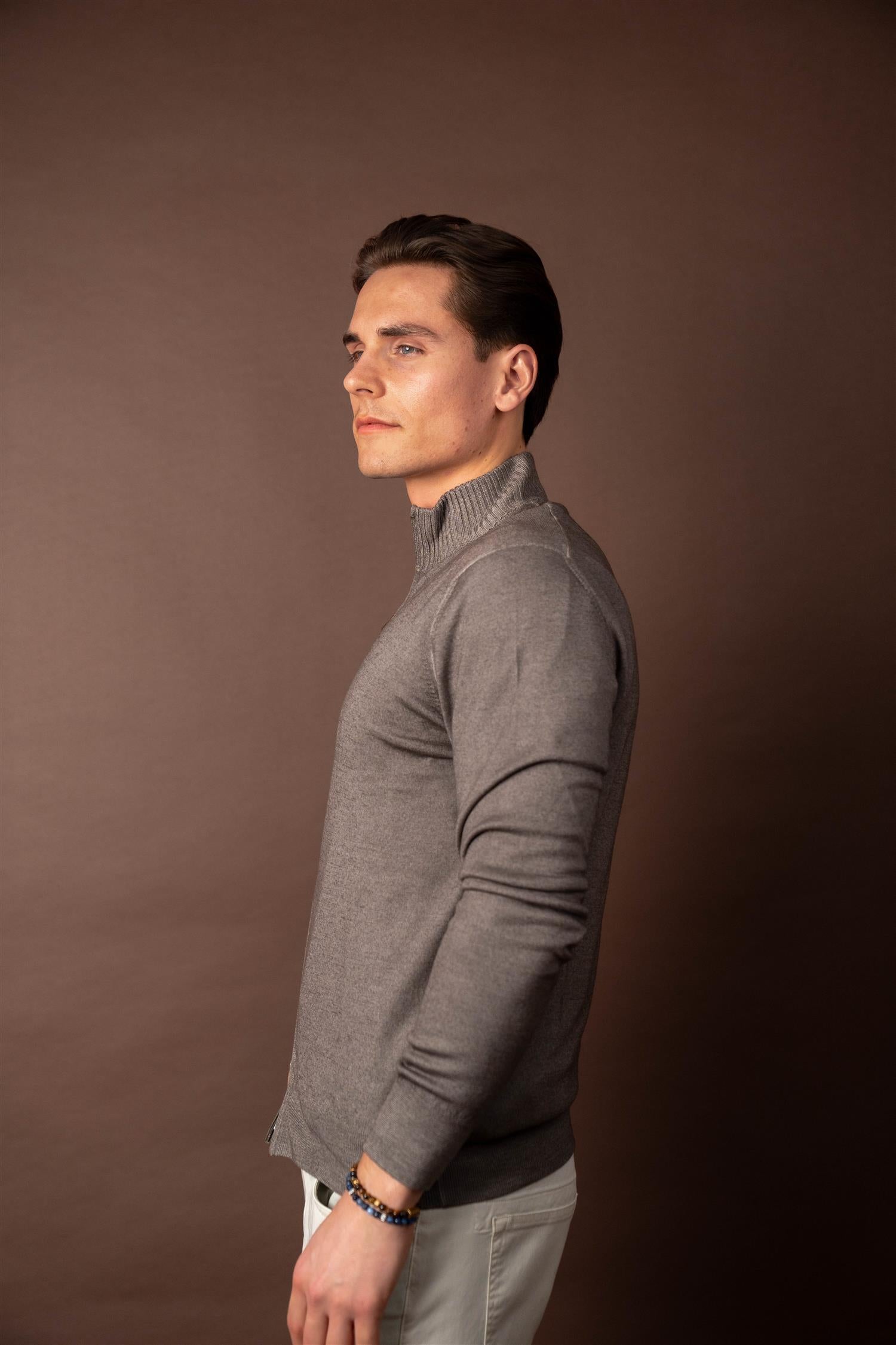 Full Zip - Brown