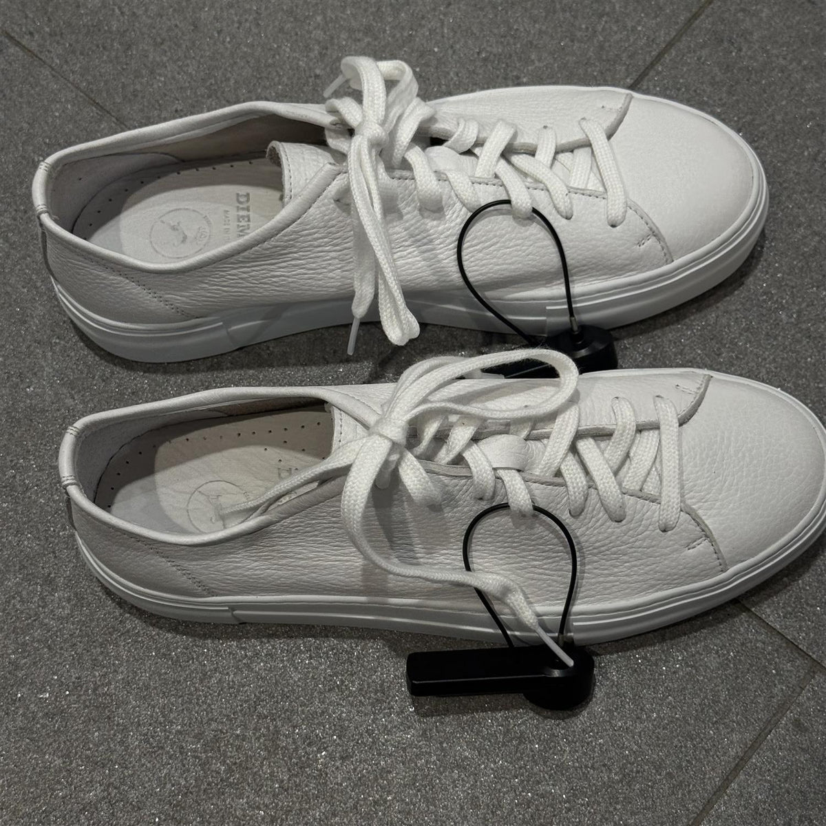 Loria Low Platform White deer nappa