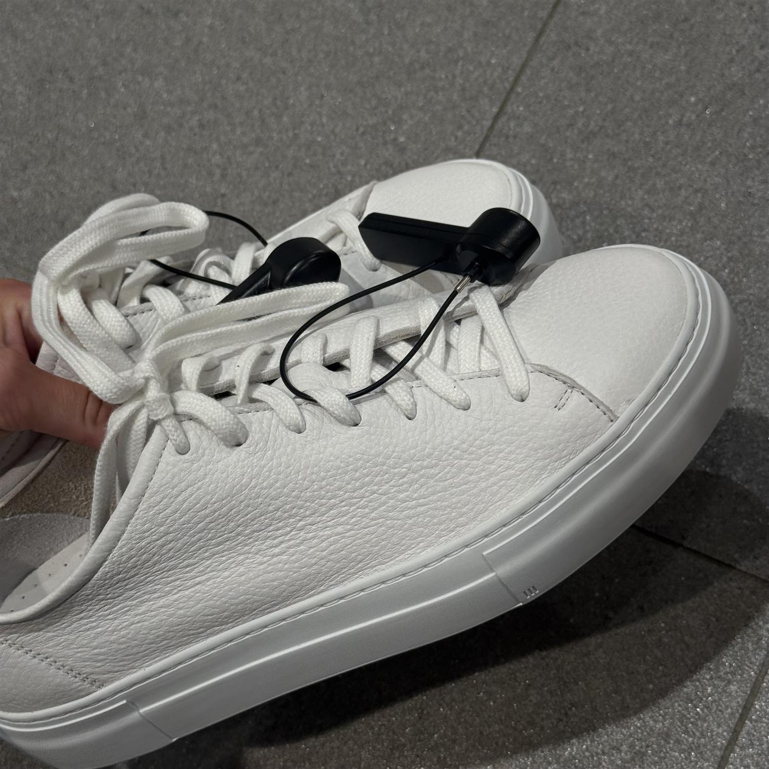 Loria Low Platform White deer nappa