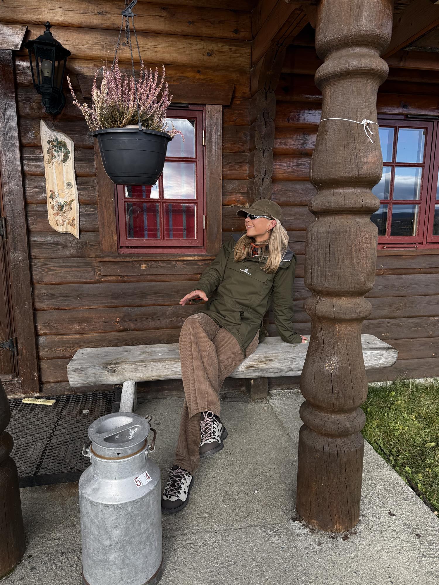 Dune Low - Hairy Cow Leather