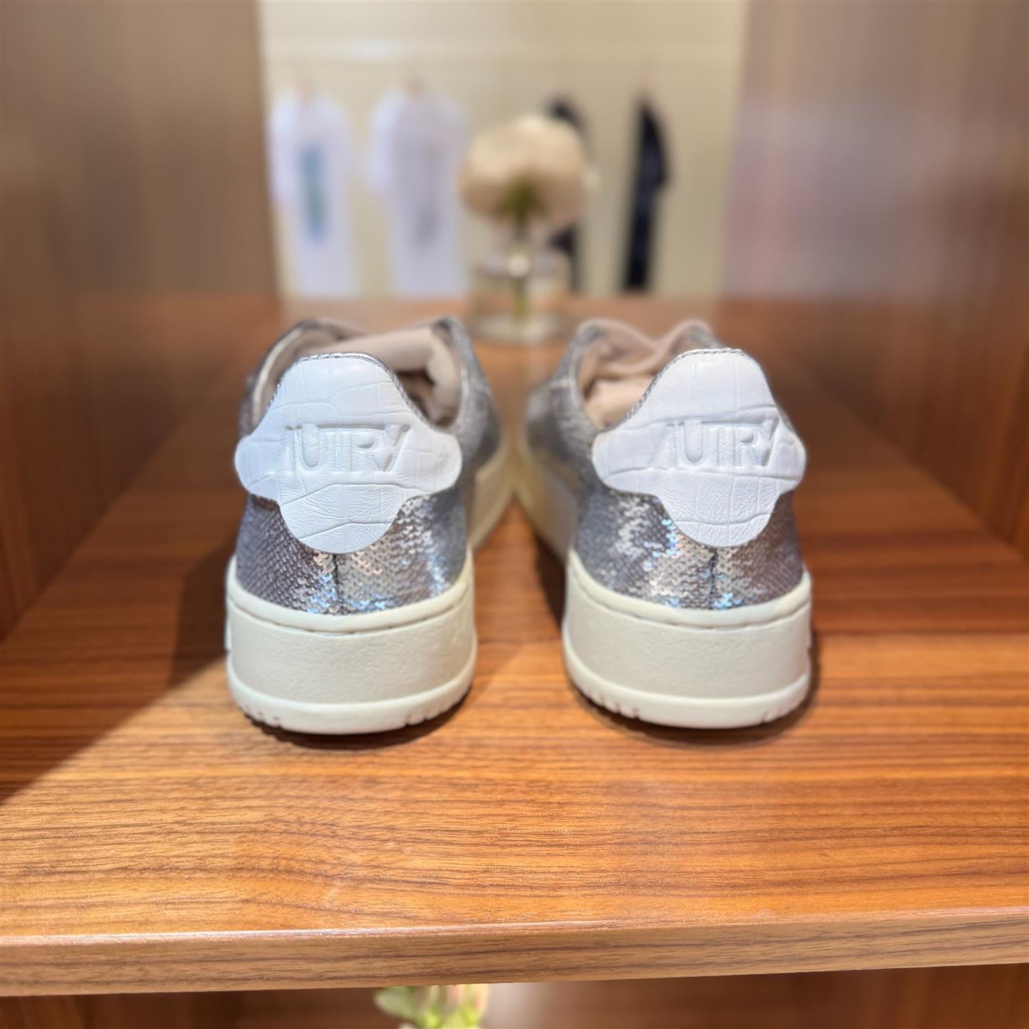 Dallas Low Woman Silver