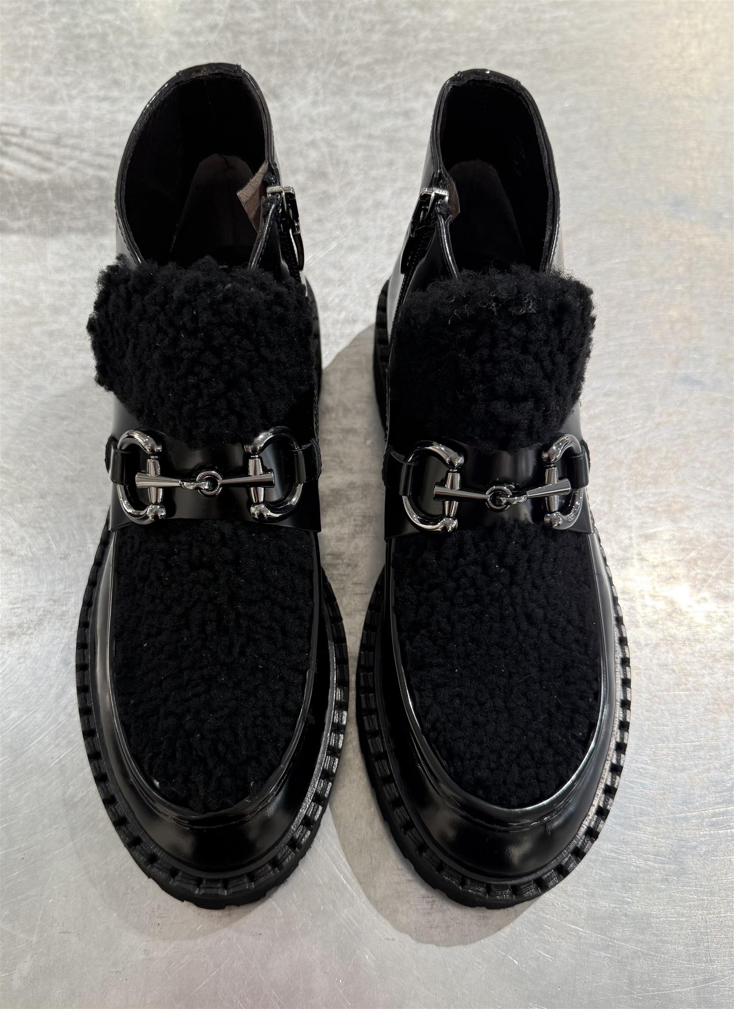 Shearling high loafer black