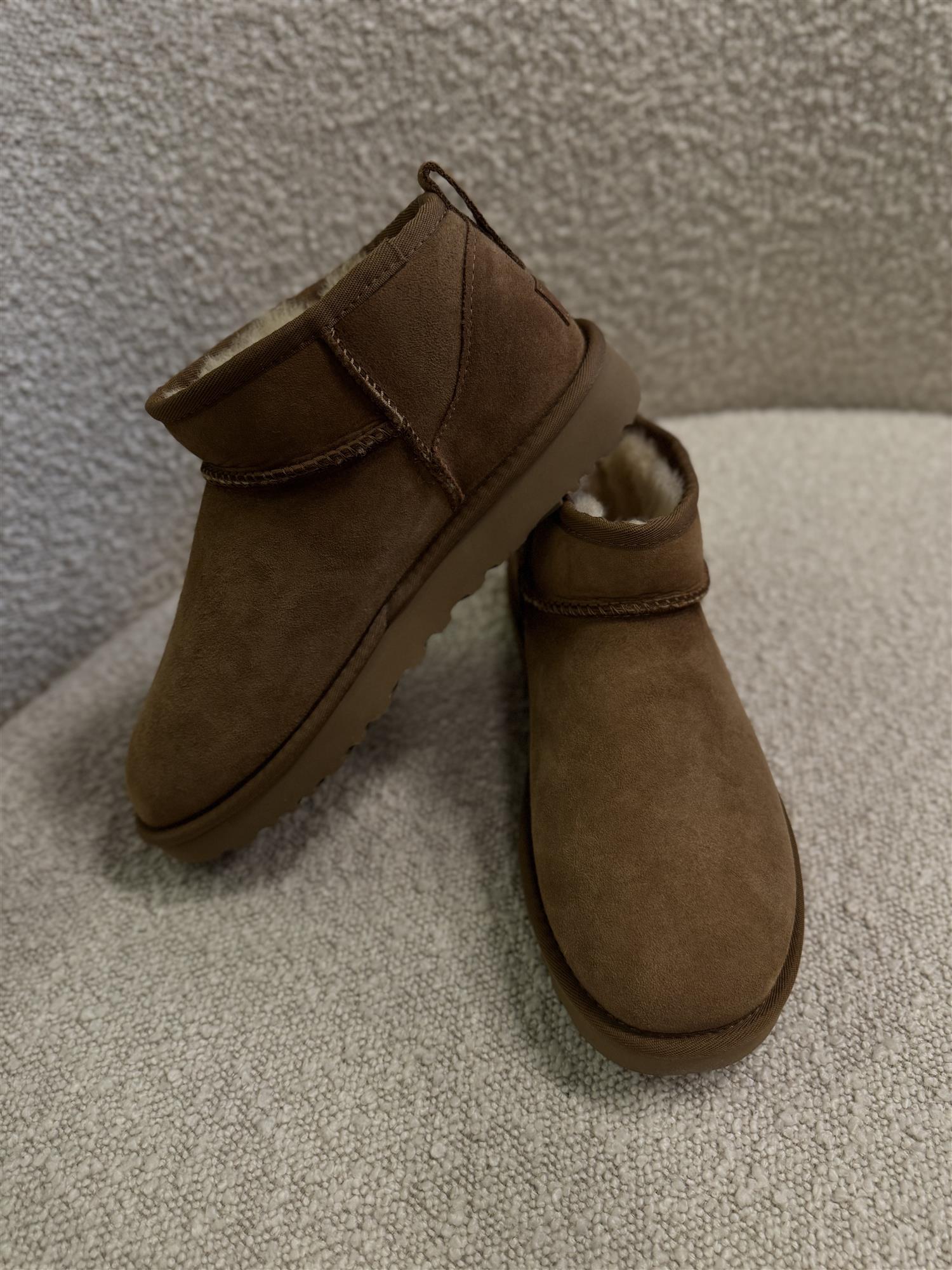 W Classic Ultra Mini Chestnut