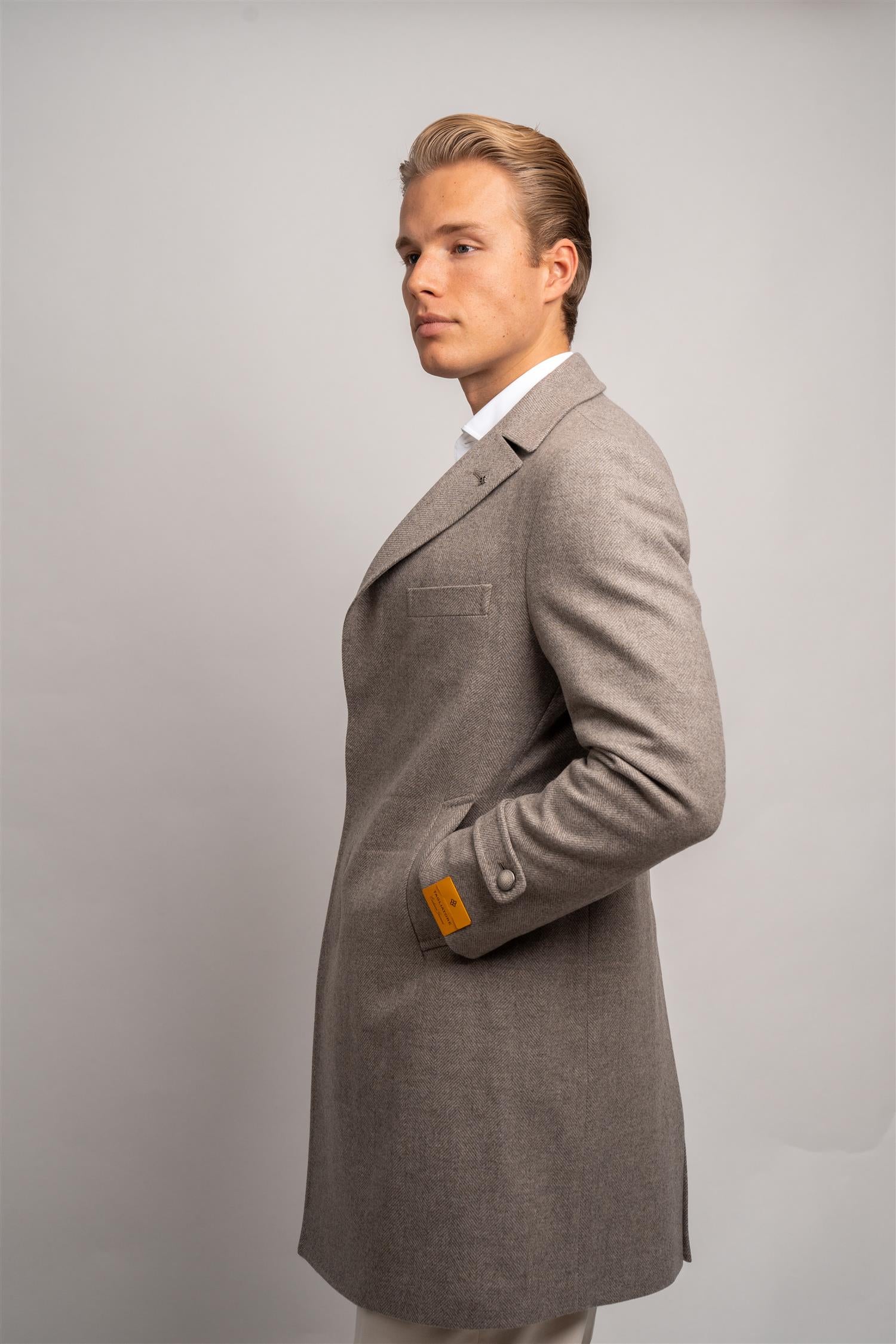 Thomas Frakk - Beige