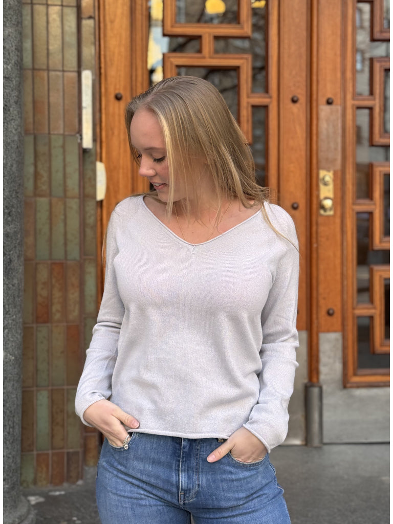 Pullover v-neck
