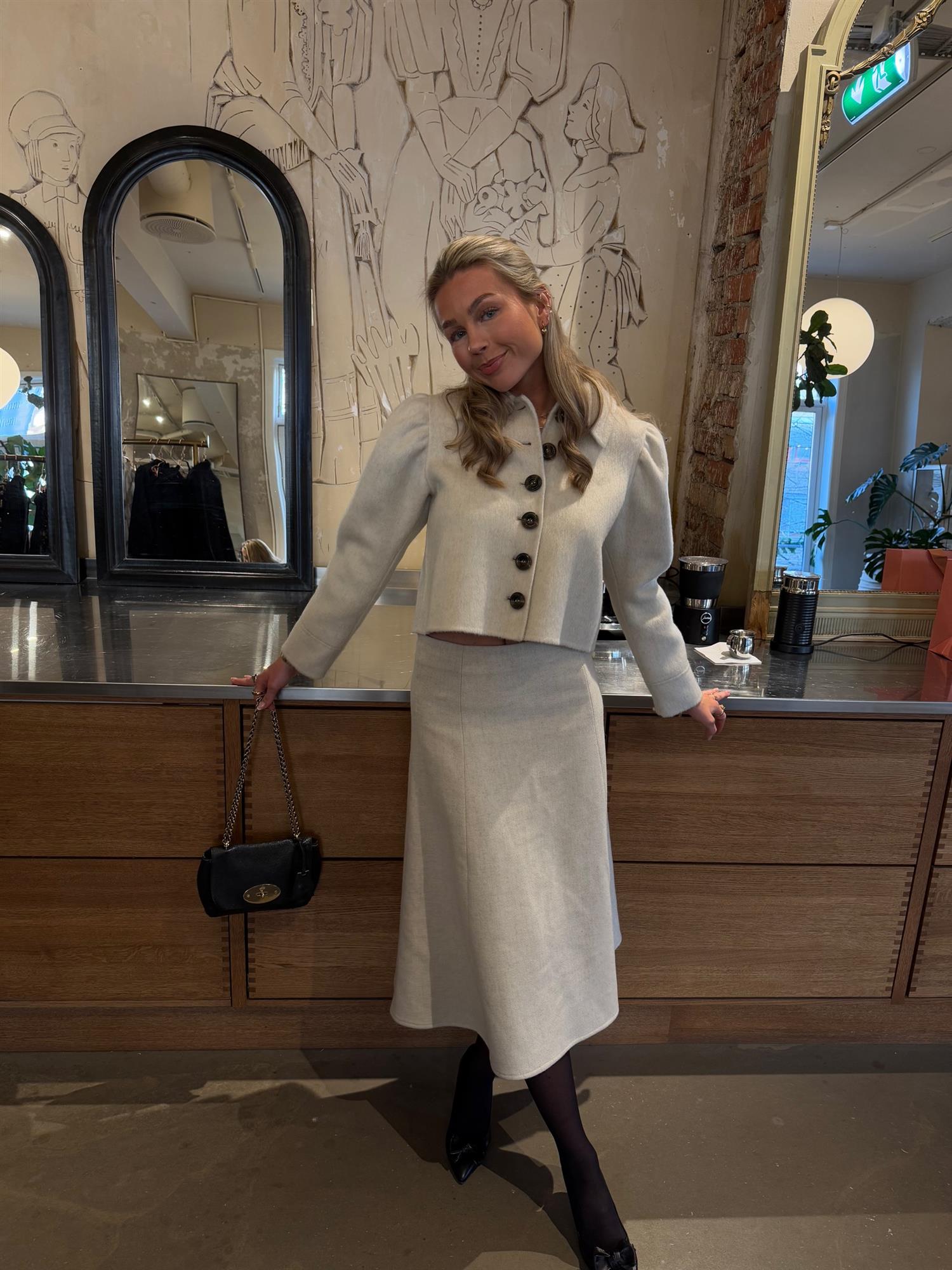 Tailored Cropped Jacket