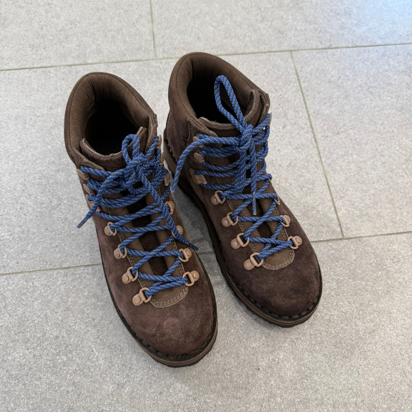 W Roccia Vet Bison Suede