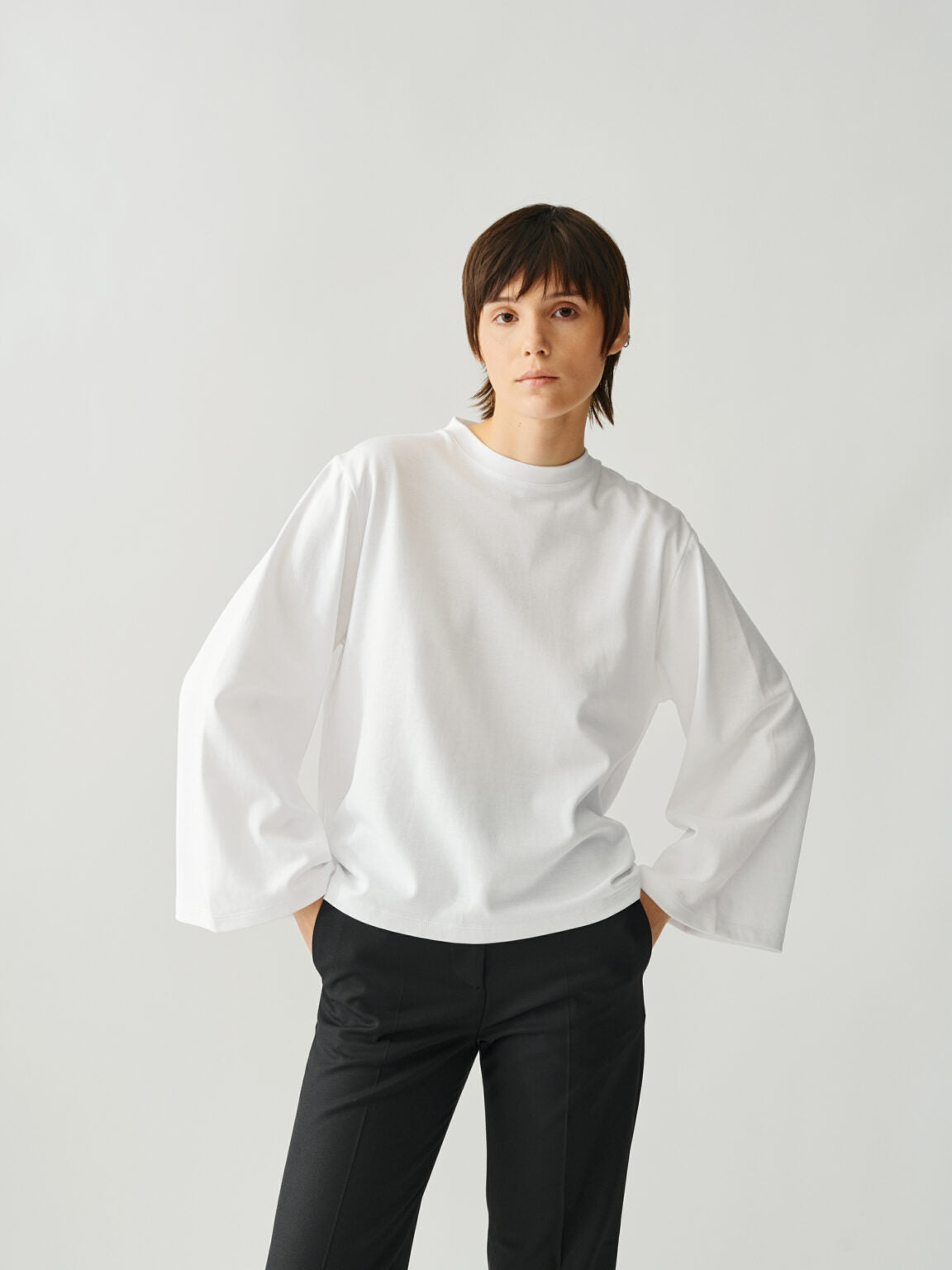 AMANDA LONGSLEEVE WHITE