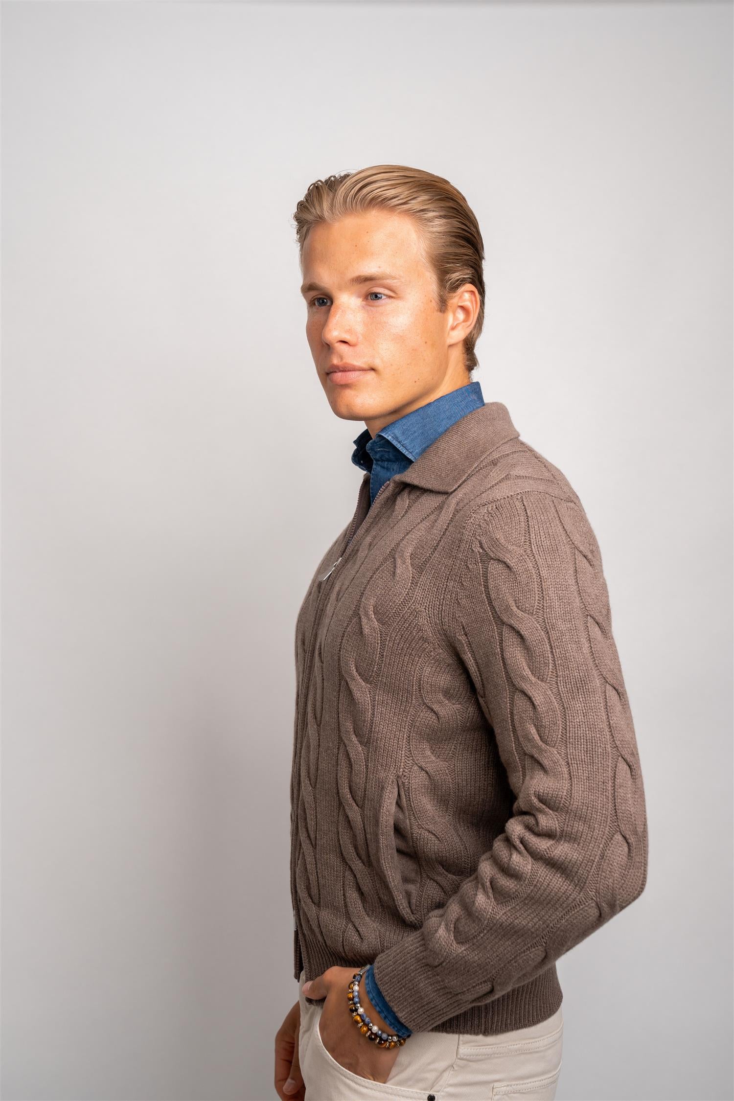 Full Zip Cable - Brown