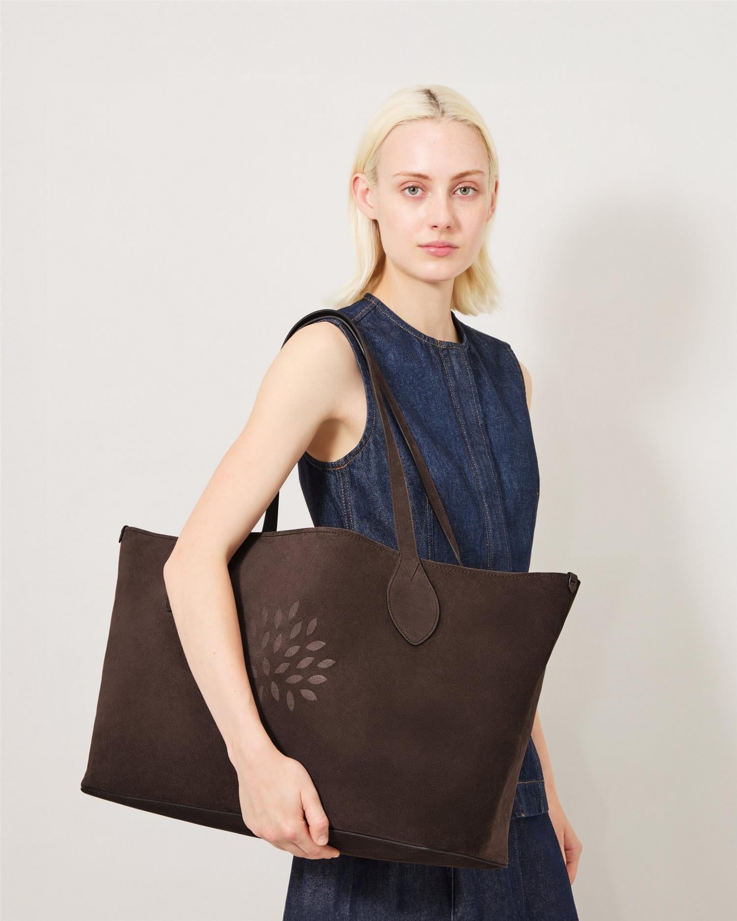 Oversized Suede Tote Chocolate