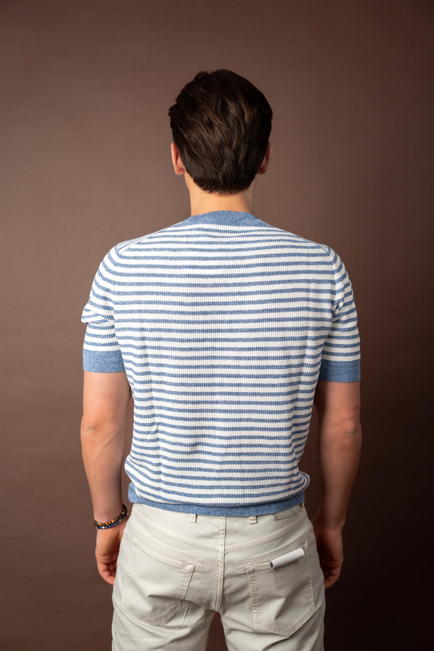 Striped T-shirt - Lyseblå