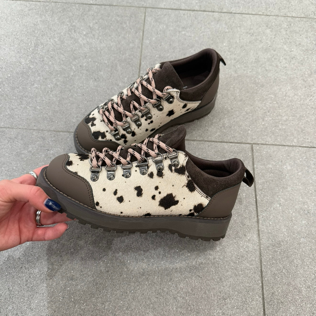 Dune Low - Hairy Cow Leather