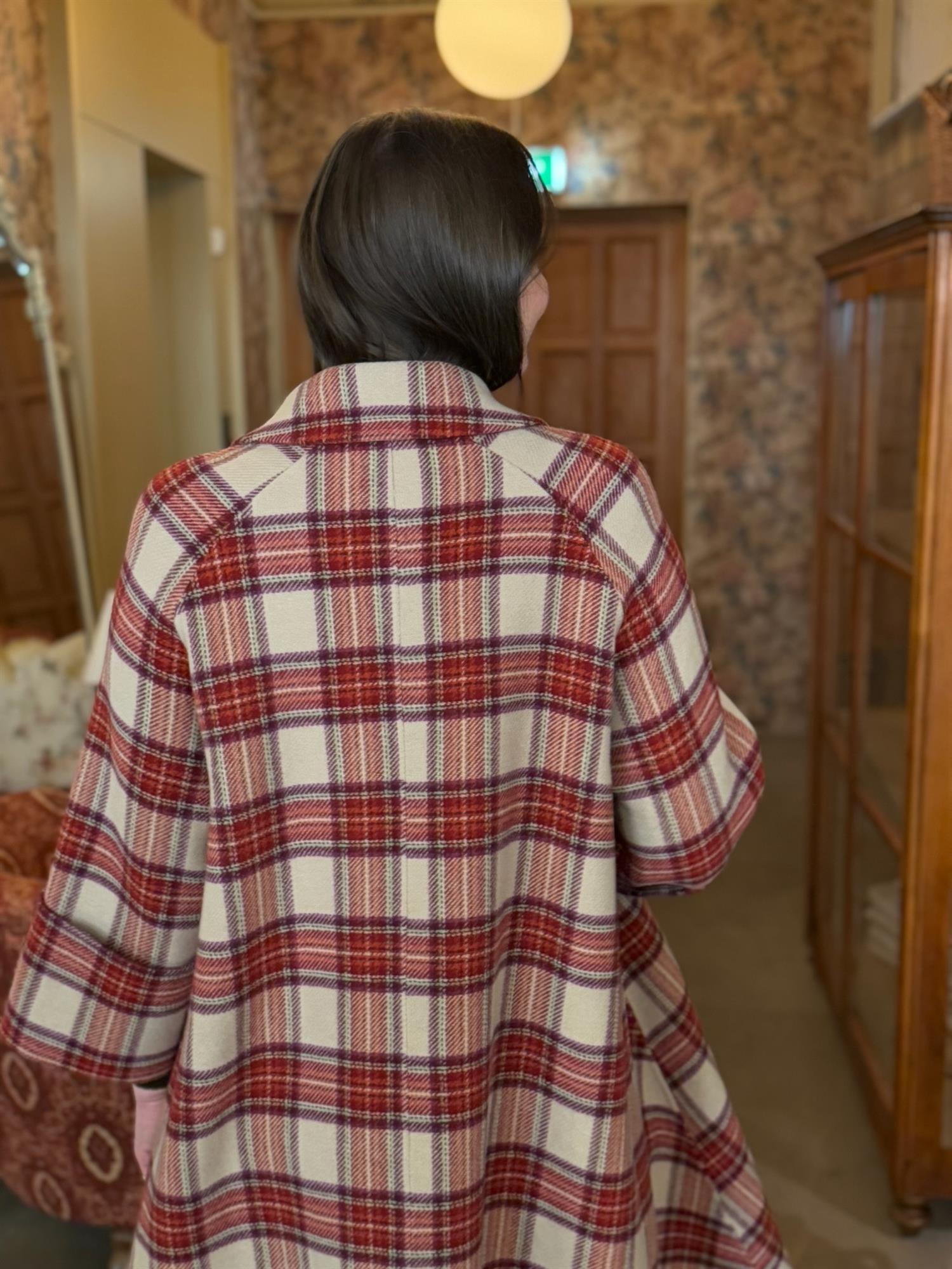 Tailored Coat Checks