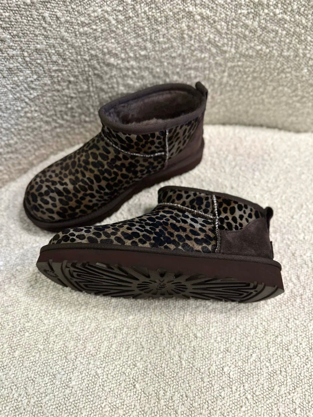 W Classic Ultra Mini Caspian Burnt Cedar